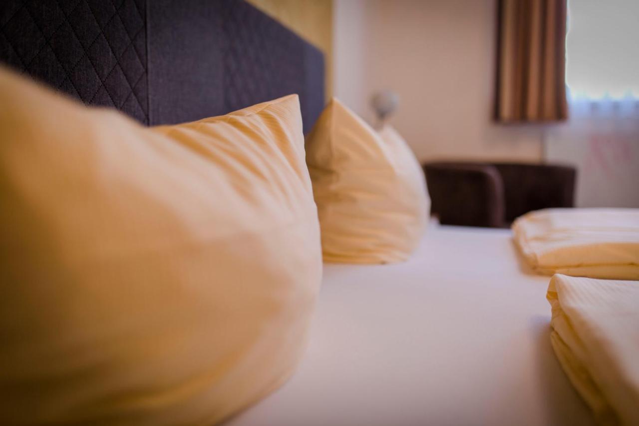 Hotel & Mohren 3*